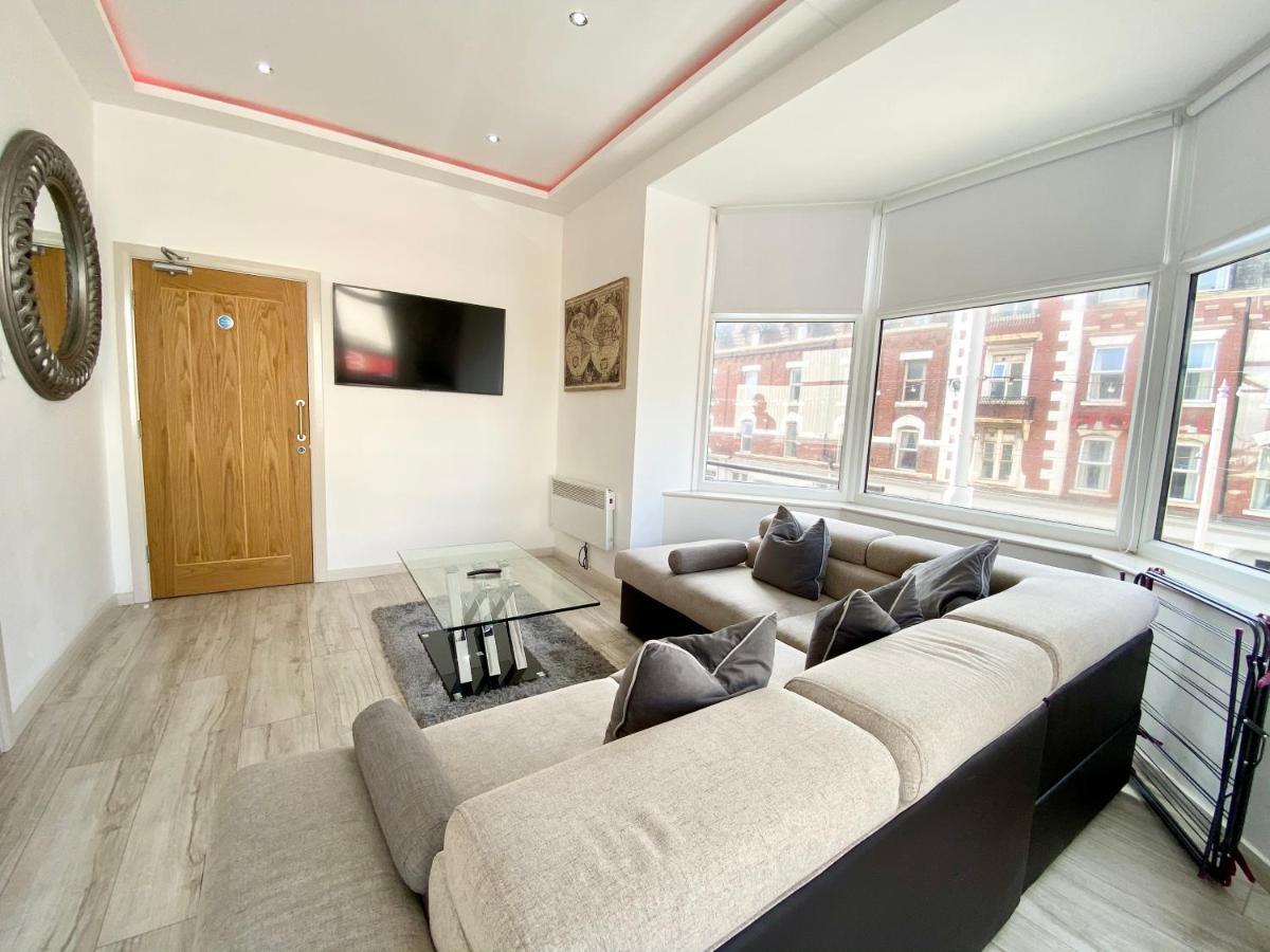 Princess Theatre Beach View Apartments By Blackpool Service Apartments Esterno foto