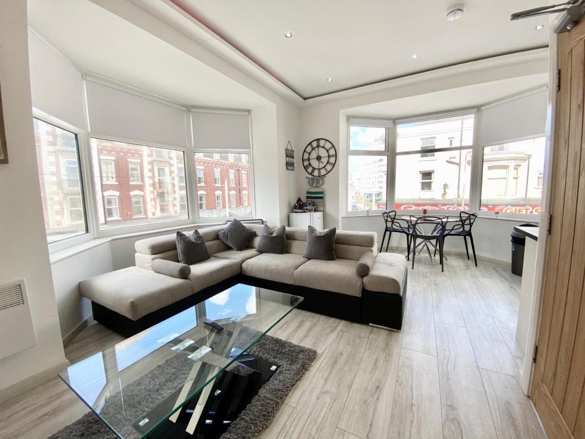 Princess Theatre Beach View Apartments By Blackpool Service Apartments Esterno foto