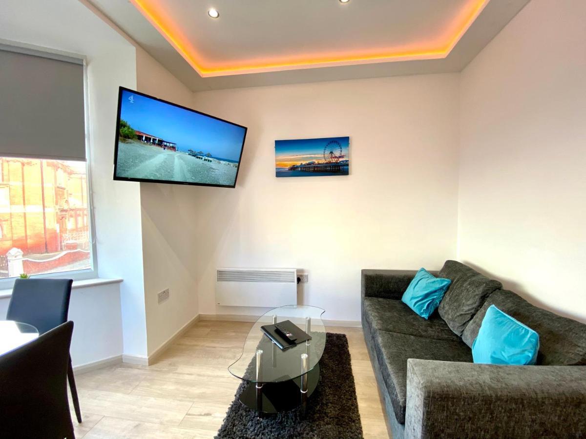 Princess Theatre Beach View Apartments By Blackpool Service Apartments Esterno foto